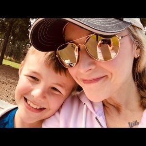 Meet your Posher, Gayle